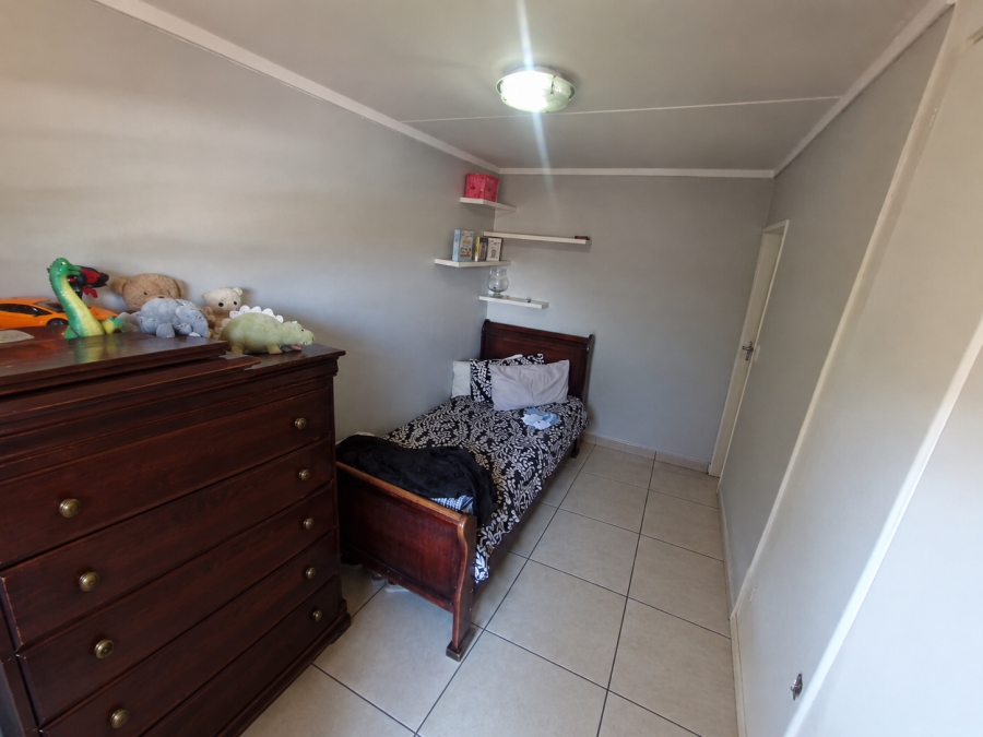 To Let 2 Bedroom Property for Rent in Allens Nek Gauteng