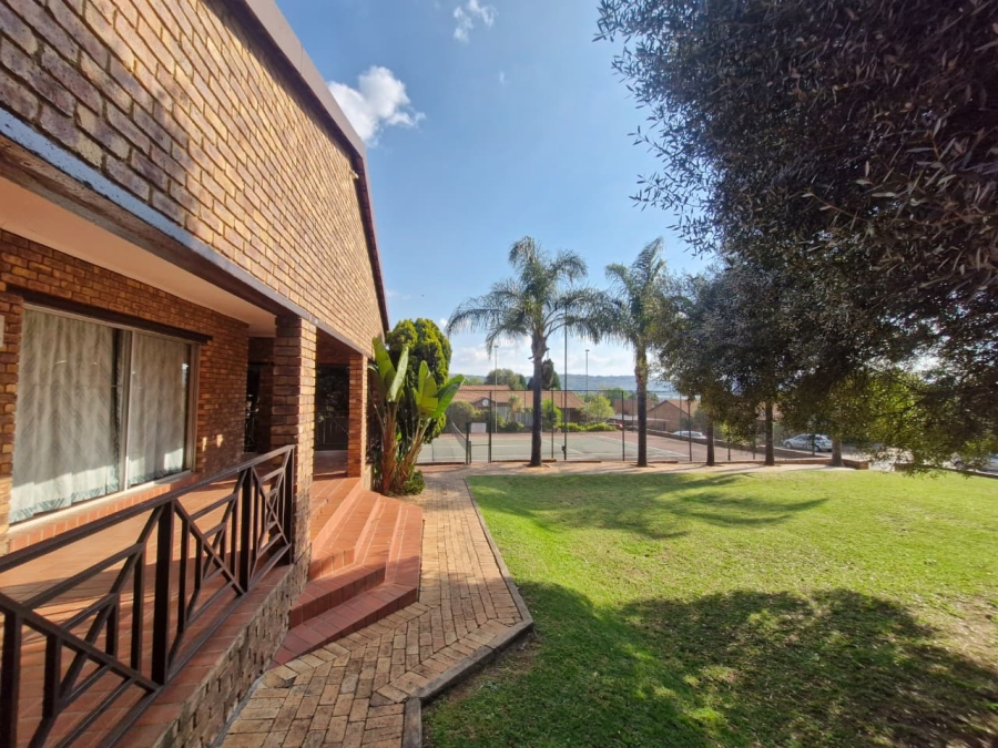 To Let 2 Bedroom Property for Rent in Allens Nek Gauteng
