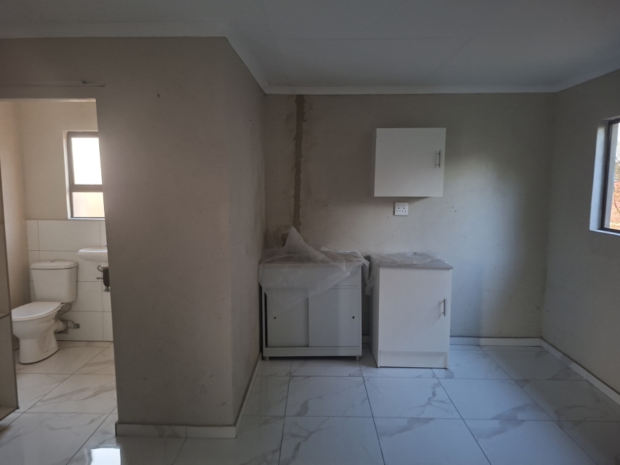 To Let 1 Bedroom Property for Rent in Freeway Park Gauteng