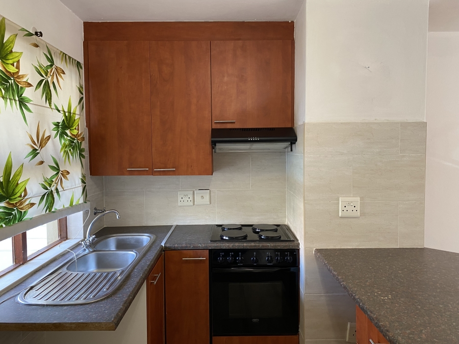 To Let 1 Bedroom Property for Rent in Bryanston Gauteng