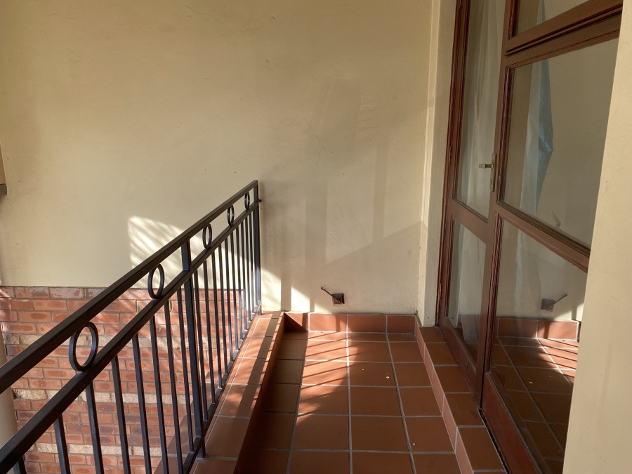 To Let 1 Bedroom Property for Rent in Bryanston Gauteng