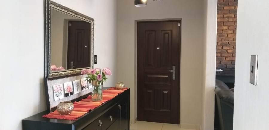 3 Bedroom Property for Sale in Crystal Park Gauteng