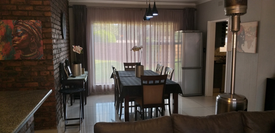 3 Bedroom Property for Sale in Crystal Park Gauteng