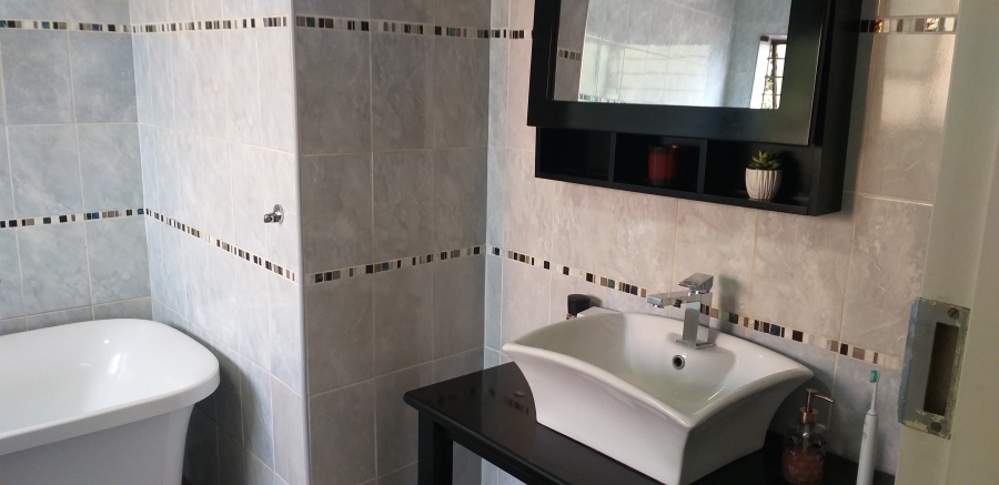 3 Bedroom Property for Sale in Crystal Park Gauteng