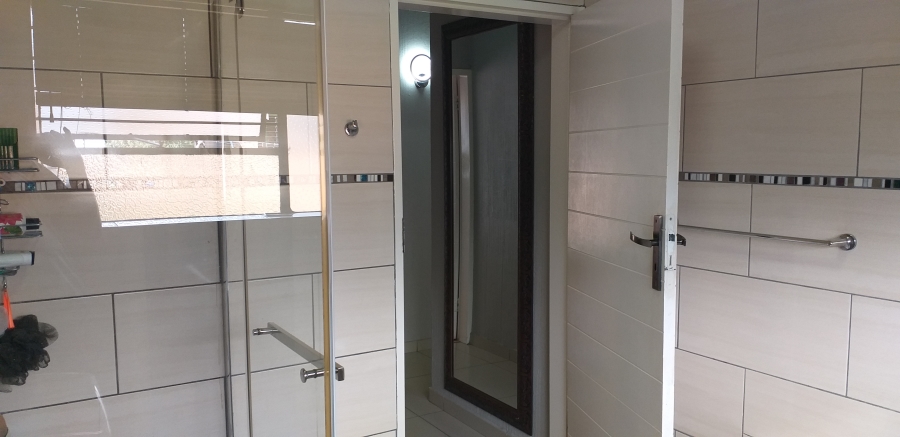 3 Bedroom Property for Sale in Crystal Park Gauteng