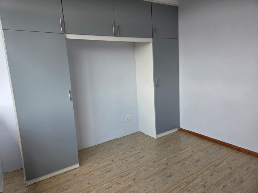 To Let 2 Bedroom Property for Rent in Orchards Gauteng