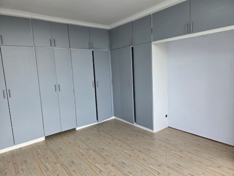 To Let 2 Bedroom Property for Rent in Orchards Gauteng