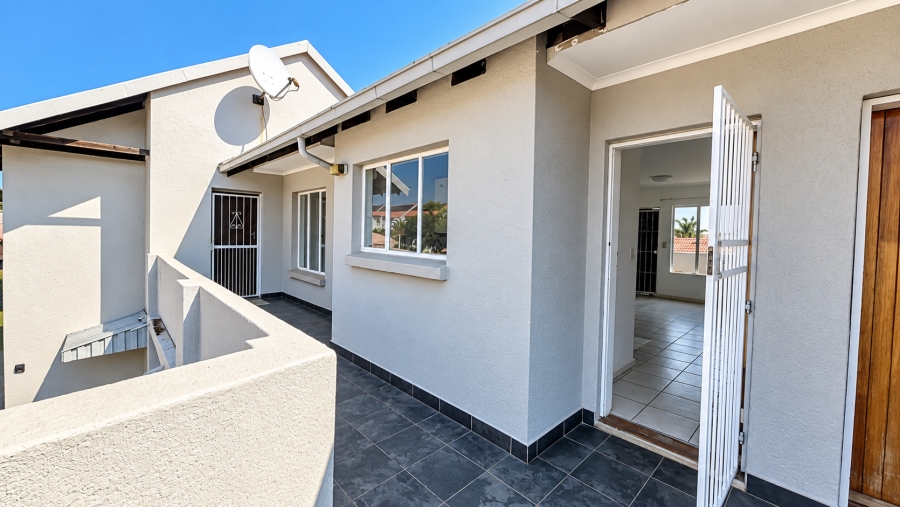 2 Bedroom Property for Sale in Glen Marais Gauteng