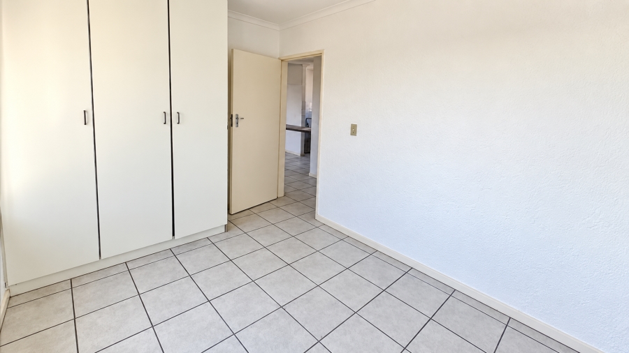 2 Bedroom Property for Sale in Glen Marais Gauteng