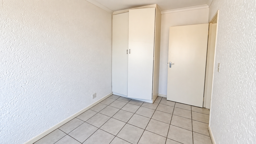 2 Bedroom Property for Sale in Glen Marais Gauteng
