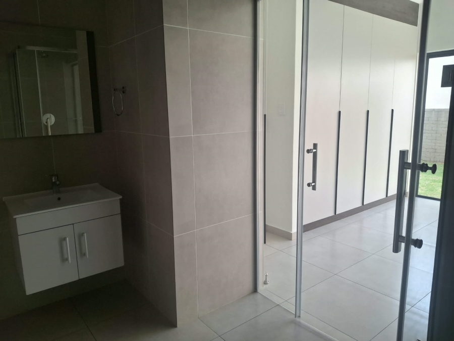 To Let 1 Bedroom Property for Rent in Greenstone Hill Gauteng