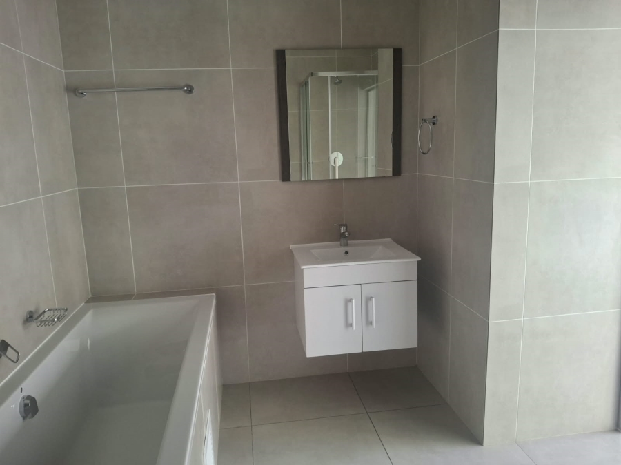 To Let 1 Bedroom Property for Rent in Greenstone Hill Gauteng