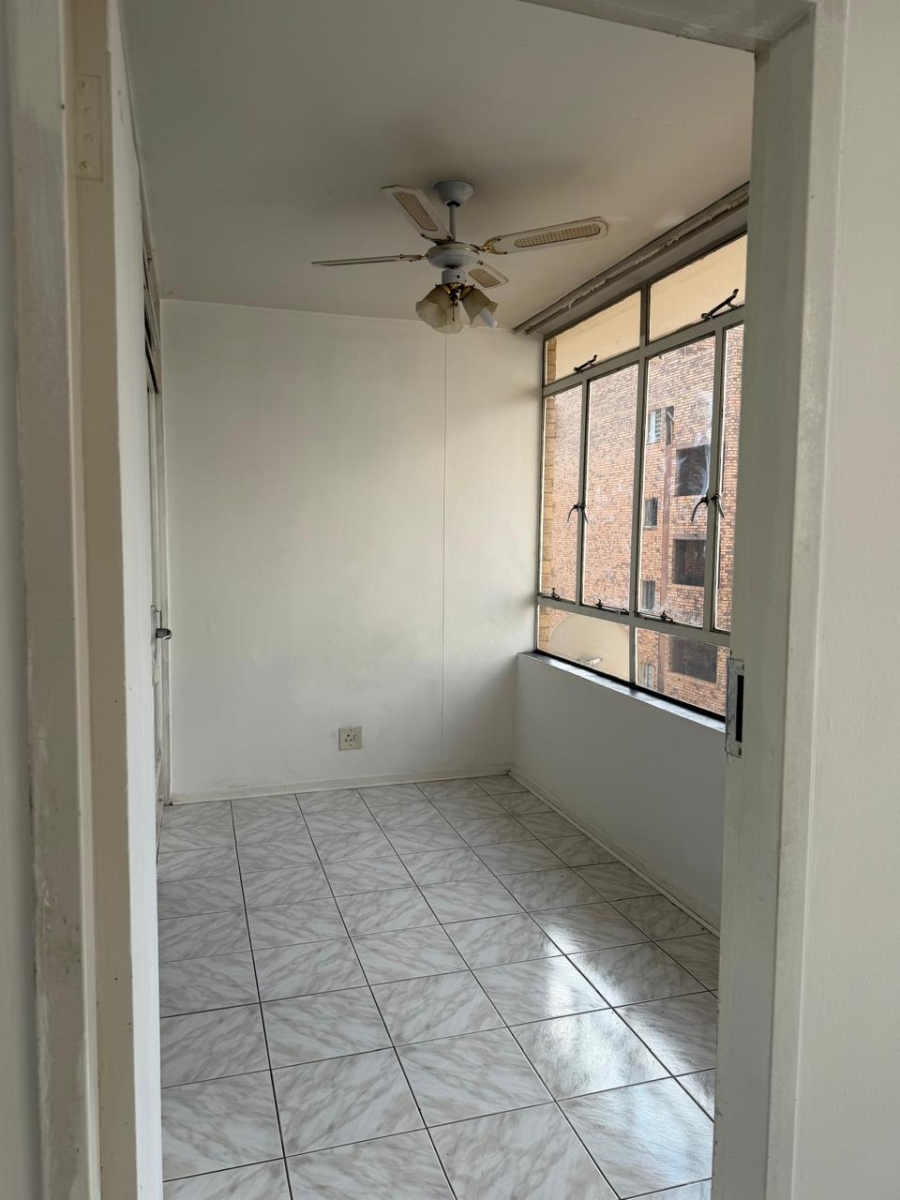 2 Bedroom Property for Sale in Sunnyside Gauteng