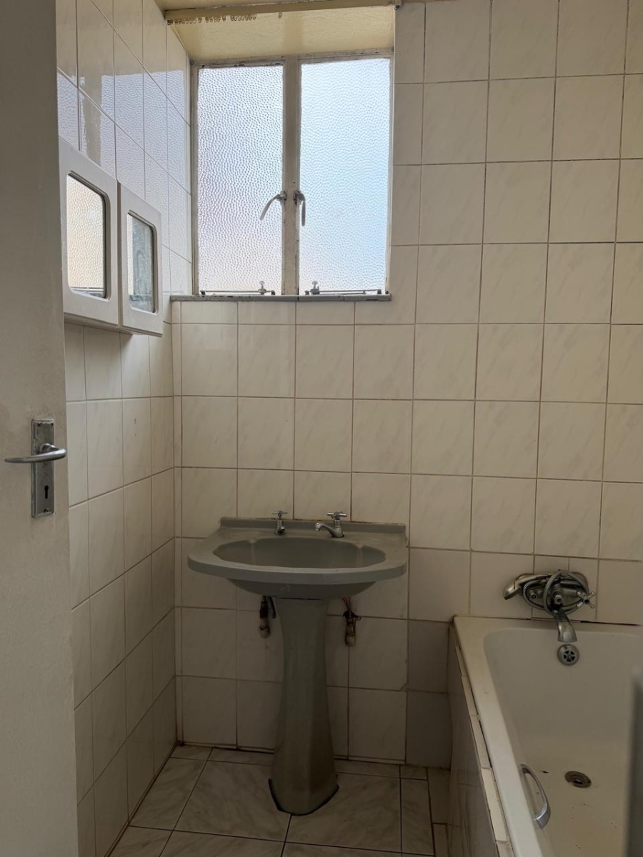 2 Bedroom Property for Sale in Sunnyside Gauteng
