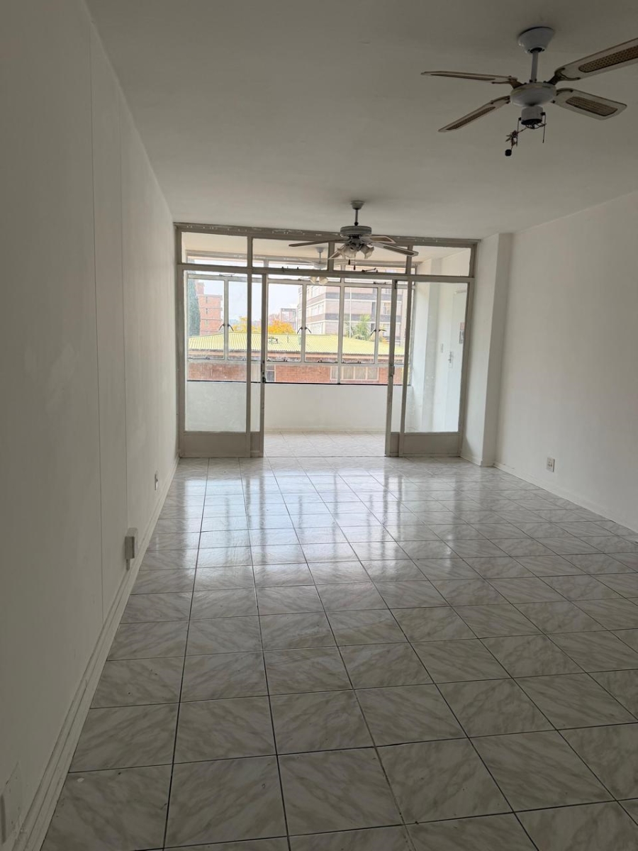 2 Bedroom Property for Sale in Sunnyside Gauteng