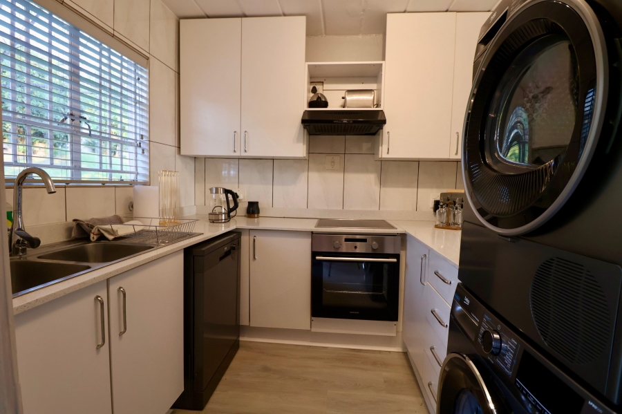 To Let 2 Bedroom Property for Rent in Sterrewag Gauteng