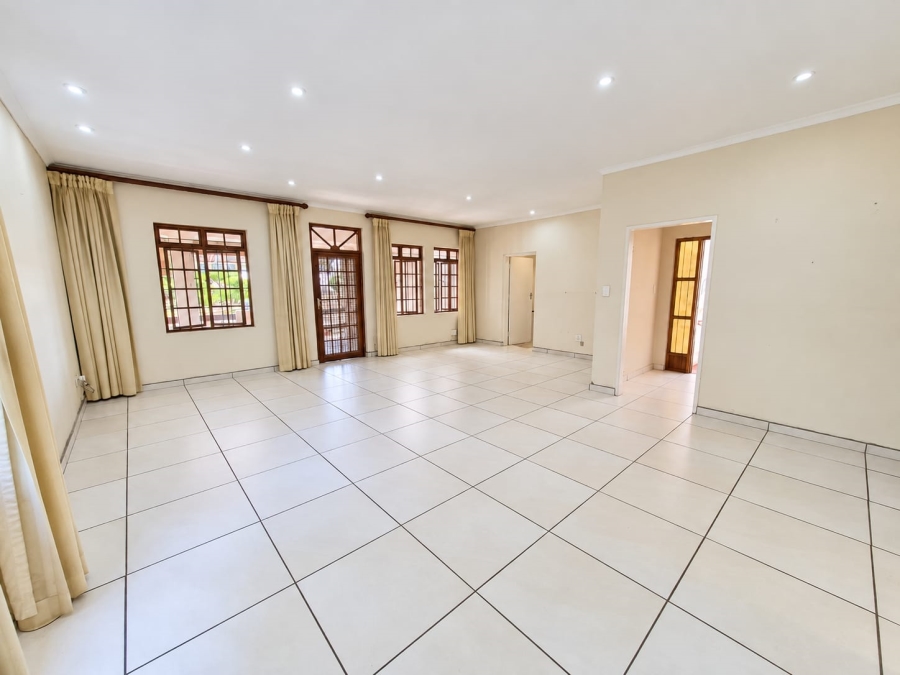 2 Bedroom Property for Sale in Bromhof Gauteng