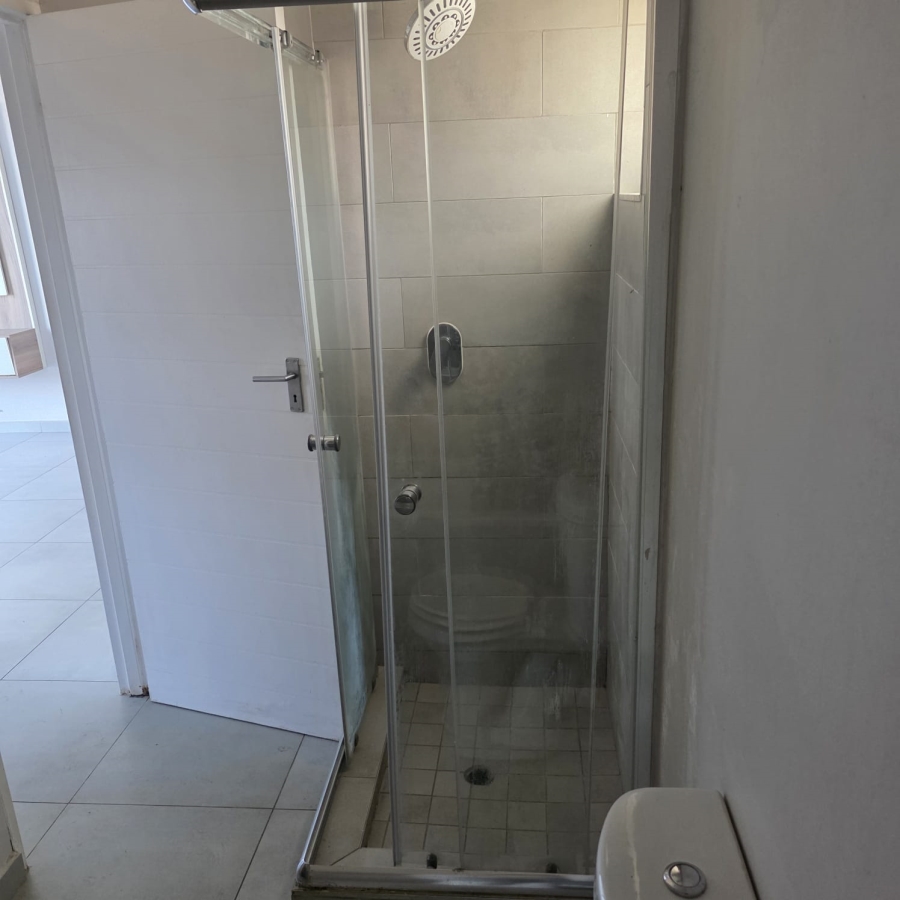 1 Bedroom Property for Sale in Lombardy Estate Gauteng