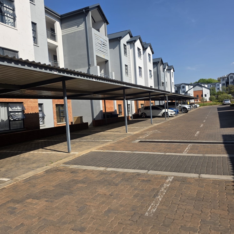 1 Bedroom Property for Sale in Lombardy Estate Gauteng