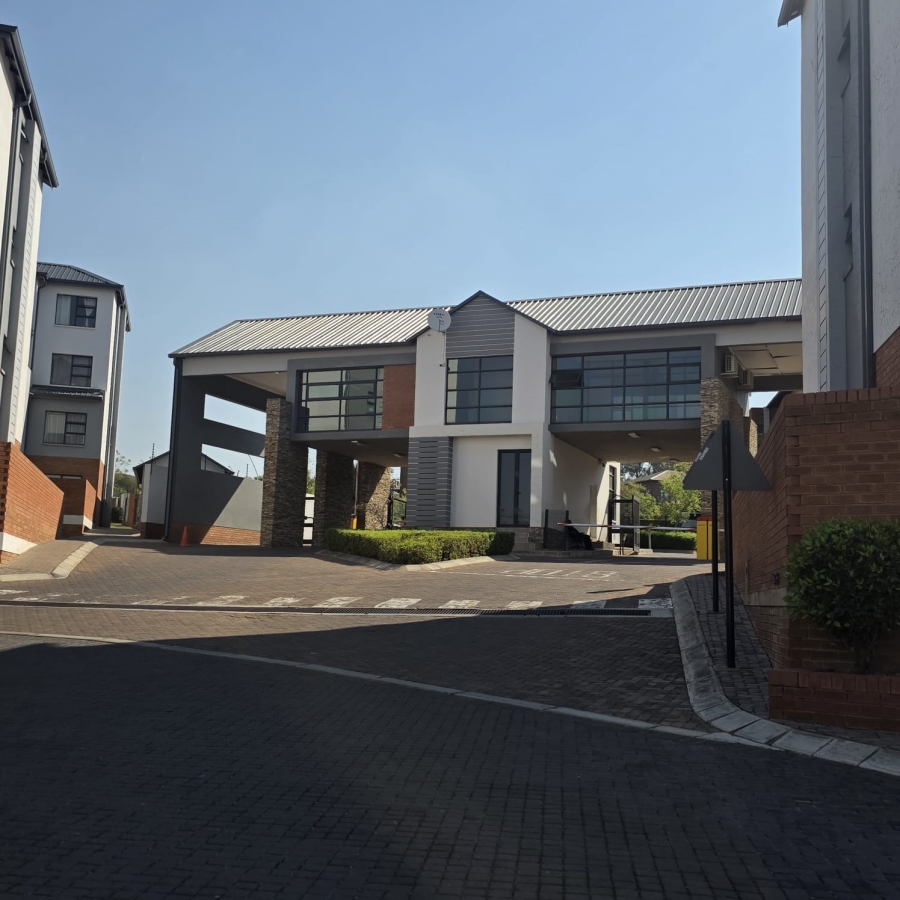 1 Bedroom Property for Sale in Lombardy Estate Gauteng