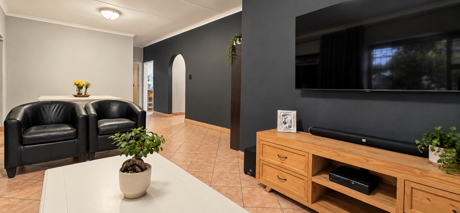 3 Bedroom Property for Sale in Magalieskruin Gauteng