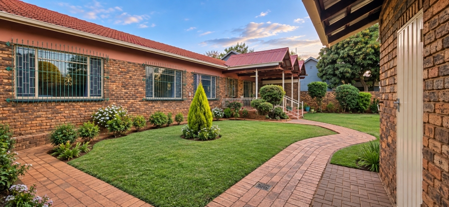 3 Bedroom Property for Sale in Magalieskruin Gauteng