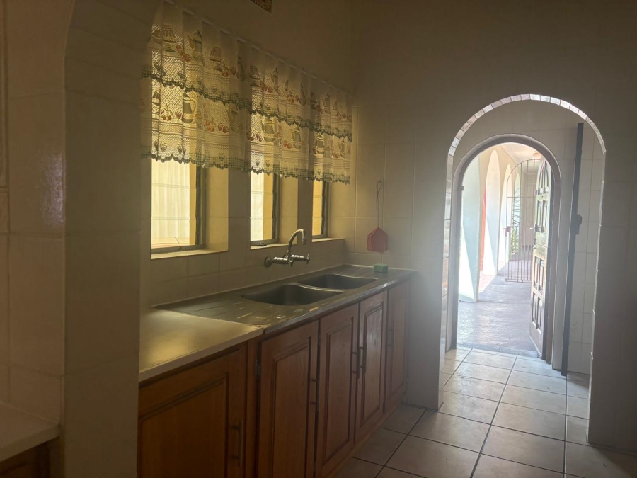 To Let 4 Bedroom Property for Rent in Capital Park Gauteng