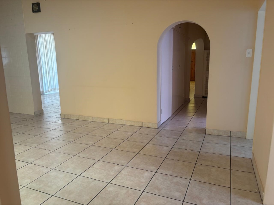 To Let 4 Bedroom Property for Rent in Capital Park Gauteng