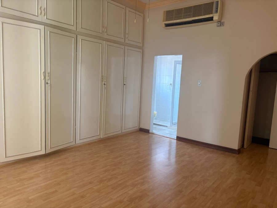 To Let 4 Bedroom Property for Rent in Capital Park Gauteng