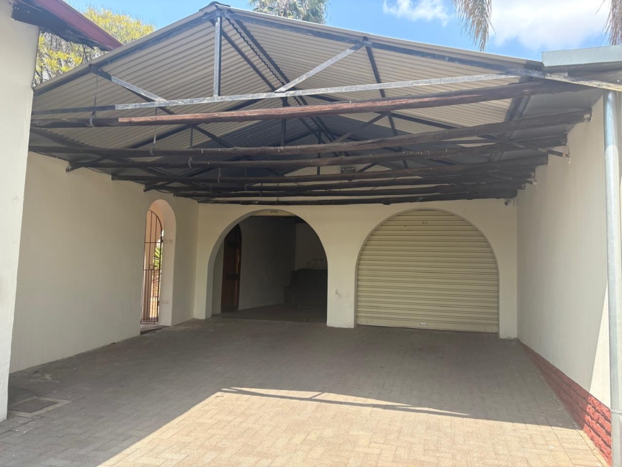 To Let 4 Bedroom Property for Rent in Capital Park Gauteng