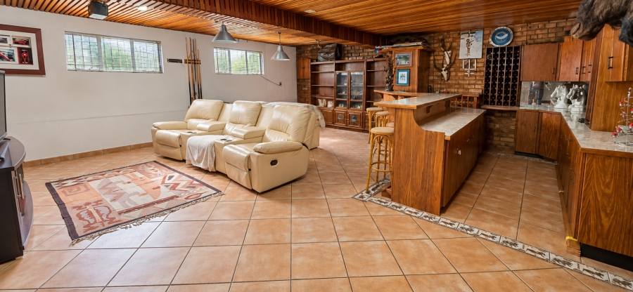 5 Bedroom Property for Sale in Wonderboom Gauteng