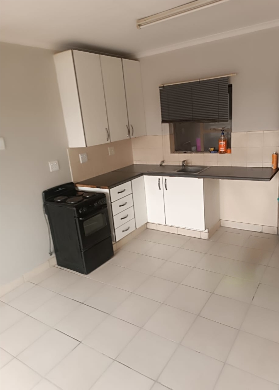 1 Bedroom Property for Sale in Vanderbijlpark CW 5 Gauteng