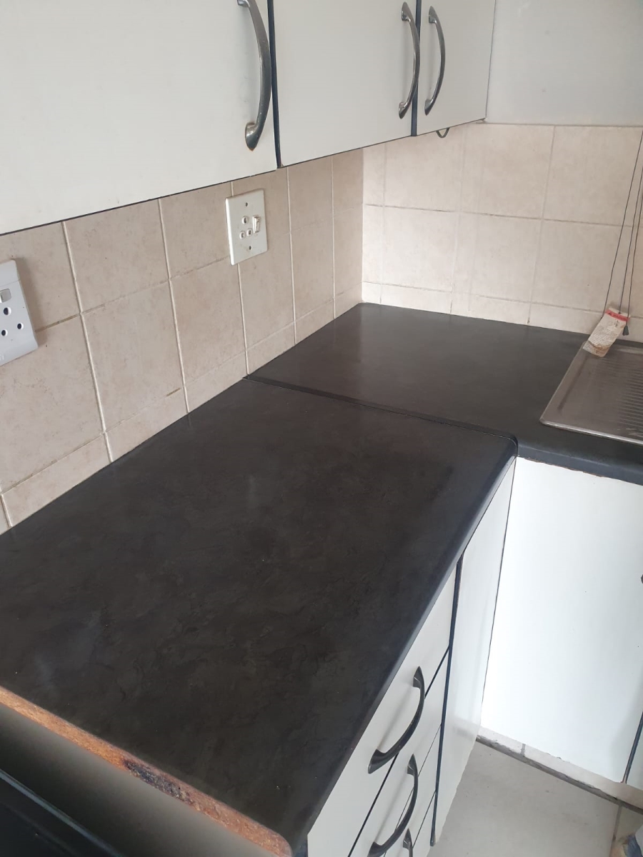 1 Bedroom Property for Sale in Vanderbijlpark CW 5 Gauteng