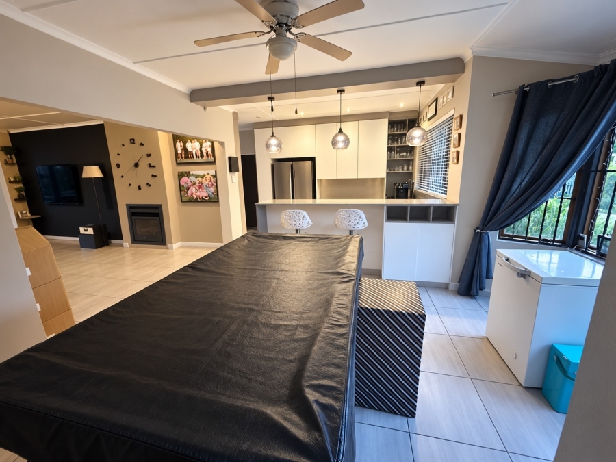 To Let 3 Bedroom Property for Rent in Glen Marais Gauteng