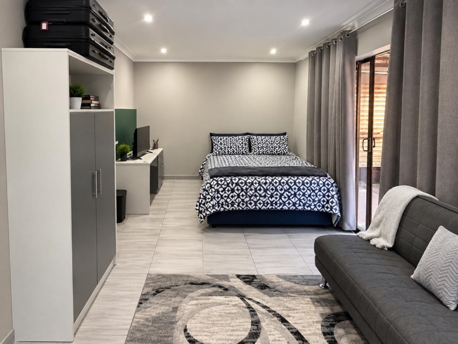 To Let 3 Bedroom Property for Rent in Glen Marais Gauteng