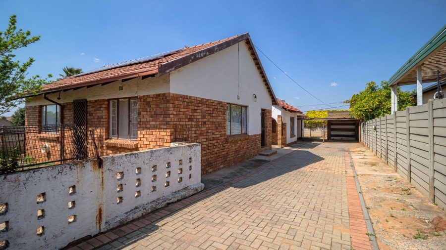 3 Bedroom Property for Sale in Elandspark Gauteng