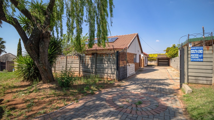 3 Bedroom Property for Sale in Elandspark Gauteng