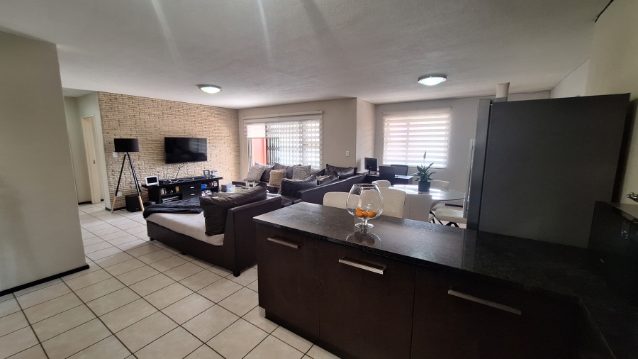 2 Bedroom Property for Sale in Northgate Gauteng