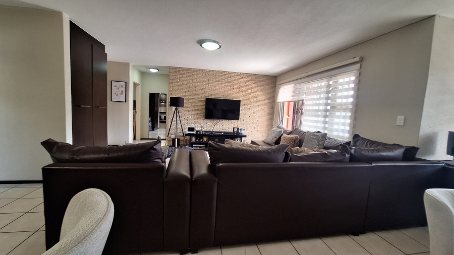 2 Bedroom Property for Sale in Northgate Gauteng