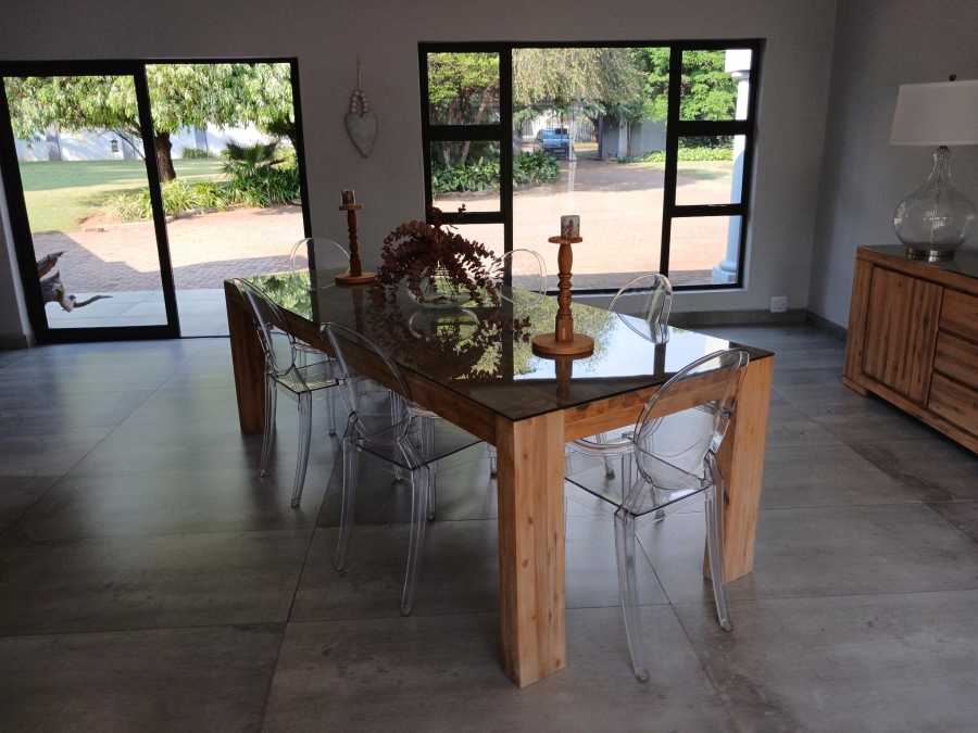 5 Bedroom Property for Sale in Three Rivers Gauteng