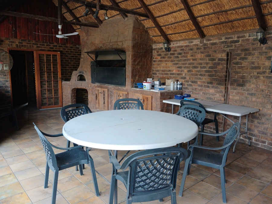 5 Bedroom Property for Sale in Three Rivers Gauteng