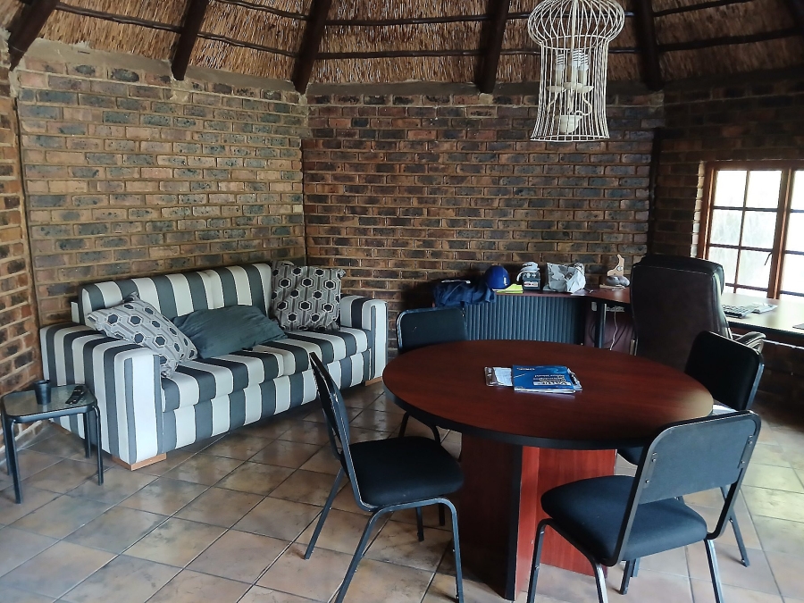 5 Bedroom Property for Sale in Three Rivers Gauteng