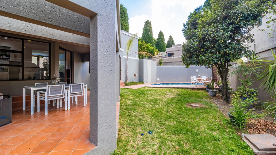 3 Bedroom Property for Sale in Magaliessig Gauteng