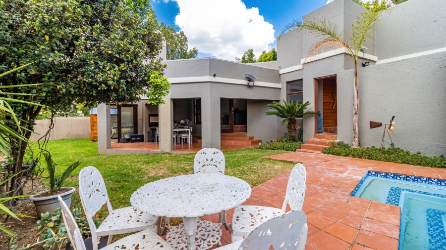 3 Bedroom Property for Sale in Magaliessig Gauteng