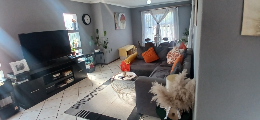 3 Bedroom Property for Sale in Alveda Park Gauteng