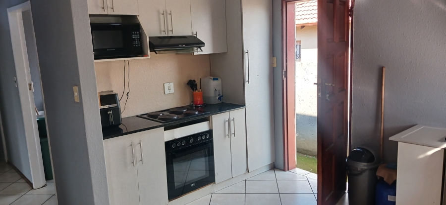 3 Bedroom Property for Sale in Alveda Park Gauteng