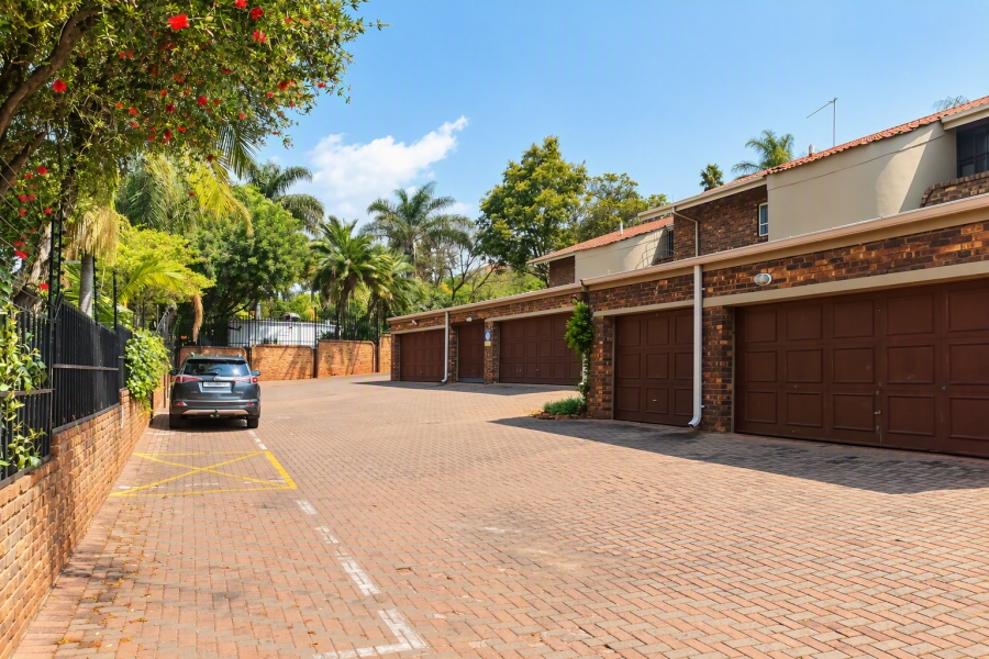 2 Bedroom Property for Sale in La Montagne Gauteng