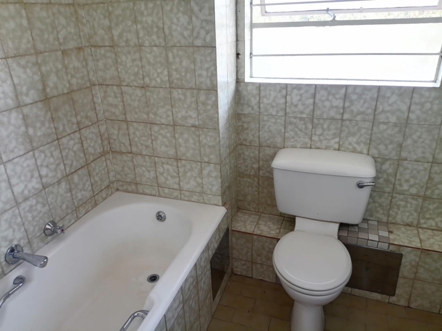 2 Bedroom Property for Sale in La Montagne Gauteng