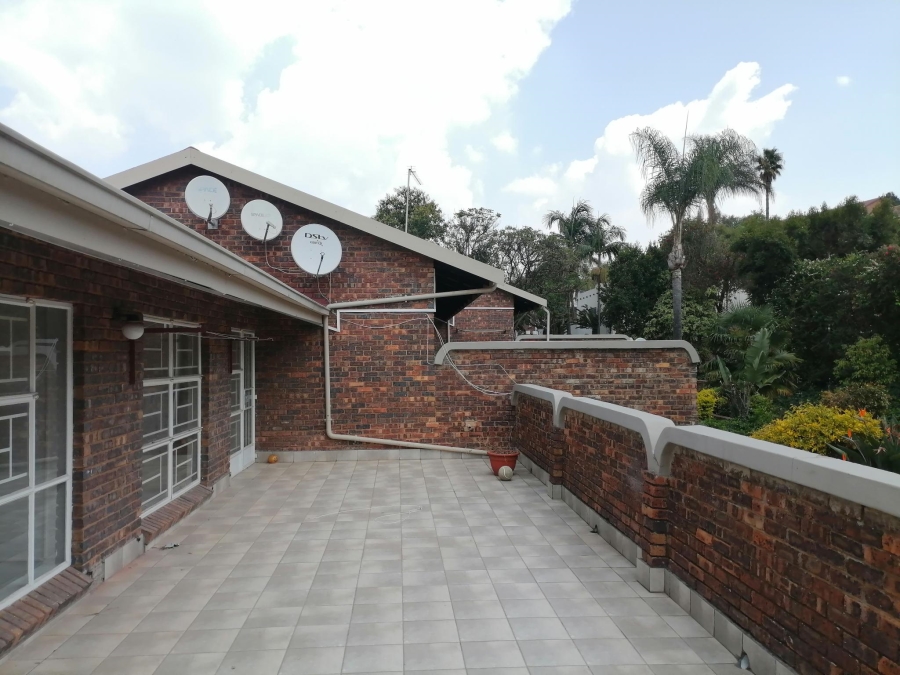 2 Bedroom Property for Sale in La Montagne Gauteng