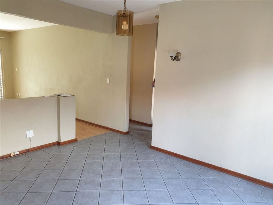 2 Bedroom Property for Sale in Edleen Gauteng